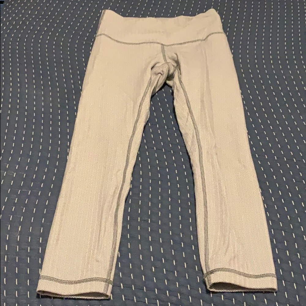 Lululemon crop leggings